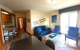 Plaza Andalucía Edificio Enebro 4-6 pax
